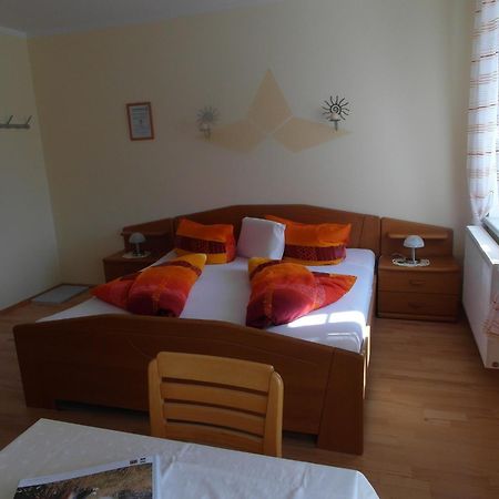 Hotel Lugerfarm Melk Esterno foto